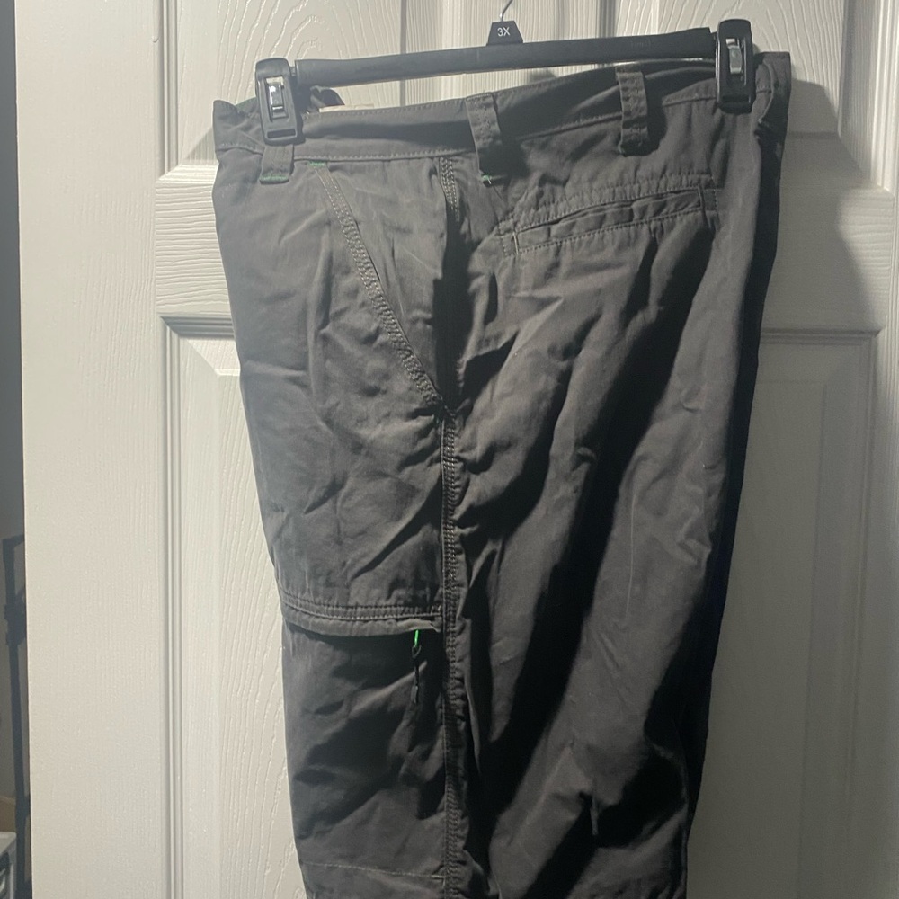 Wrangler Men's Dark Gray Cargo Shorts
